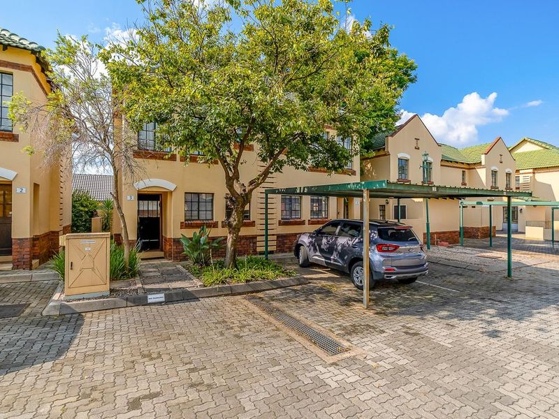 Charming 2 bed duplex - Photo 2