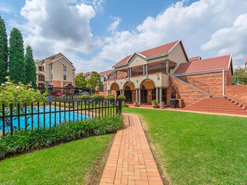 Ground-Floor Gem in Sought-After Epsom Downs, Sandton - Photo 2