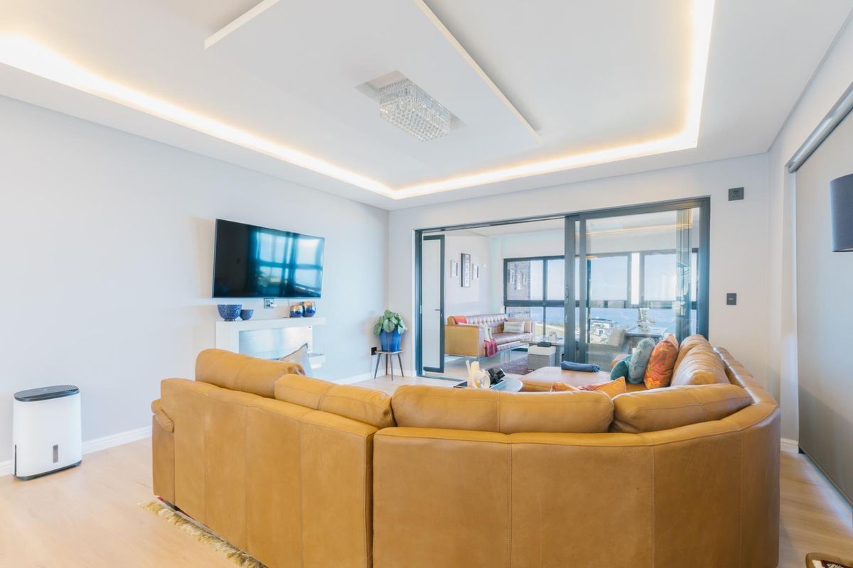 Magnificent house for sale in Le Grand - Fit for royalty!! - Own a piece of heaven!! - Photo 4