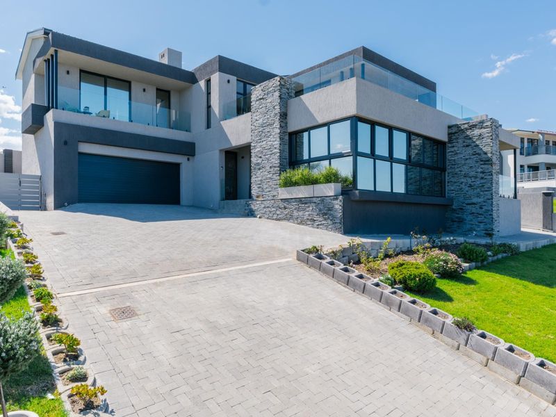 Magnificent house for sale in Le Grand - Fit for royalty!! - Own a piece of heaven!! - Photo 1