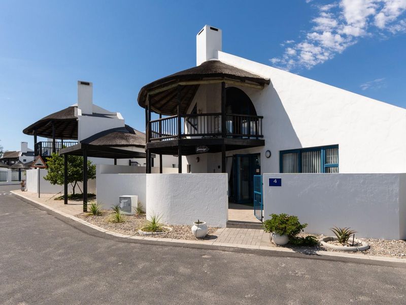 Renovated 3-Bedroom Fully Furnished Home in Secure Estate - Photo 2