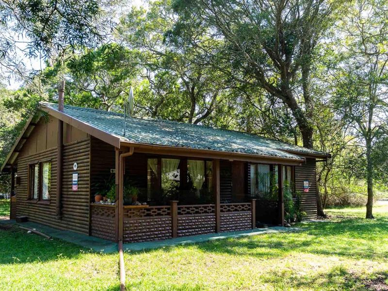 COZY FOREST CABIN - Photo 3