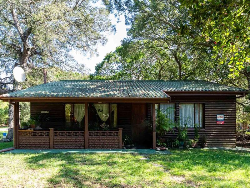 COZY FOREST CABIN - Photo 2