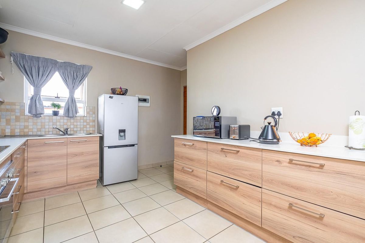 Modern 2-Bedroom Apartment for Sale in Yellowstone - Montana - Photo 4