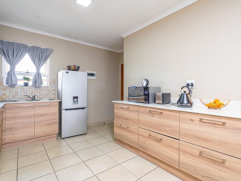 Modern 2-Bedroom Apartment for Sale in Yellowstone - Montana - Photo 4