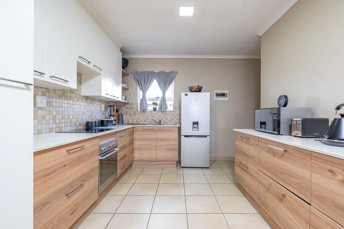 Modern 2-Bedroom Apartment for Sale in Yellowstone - Montana - Photo 3