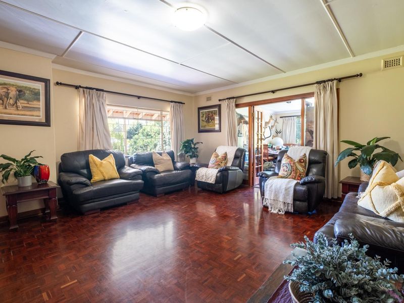 Magnificent Tree-Filled Garden, Full Solar and Endless Potential in Prime Greendale - Photo 8