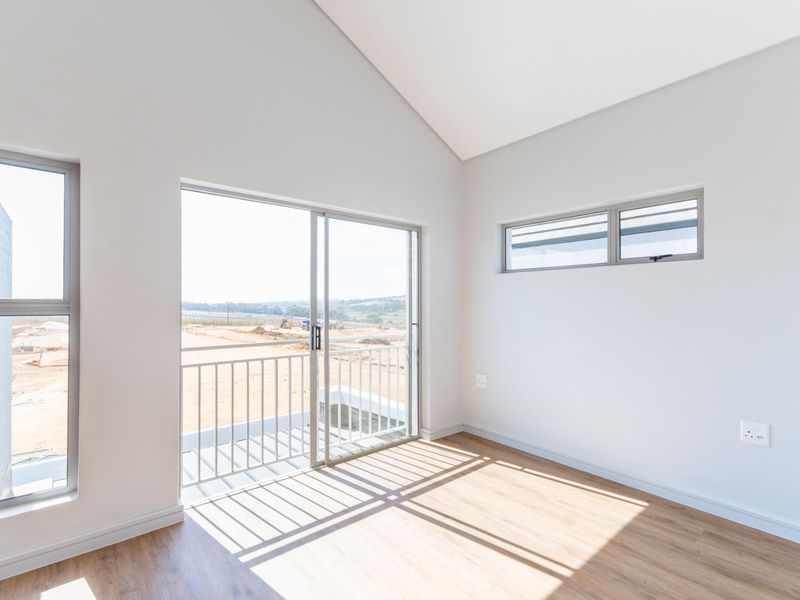 Modern Double-Storey Home with Mountain Views in Newinbosch Estate - Photo 10