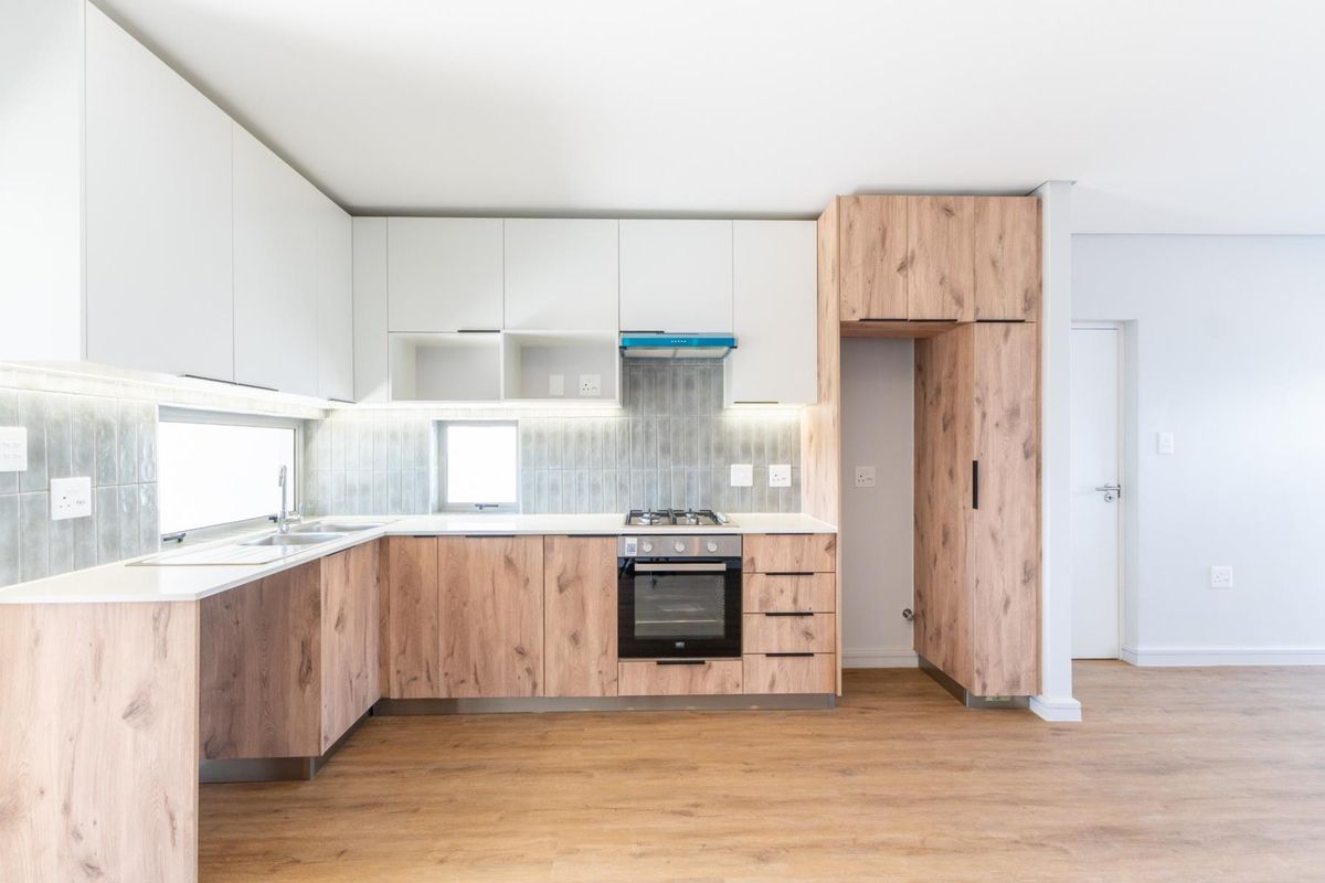 Modern Double-Storey Home with Mountain Views in Newinbosch Estate - Photo 5