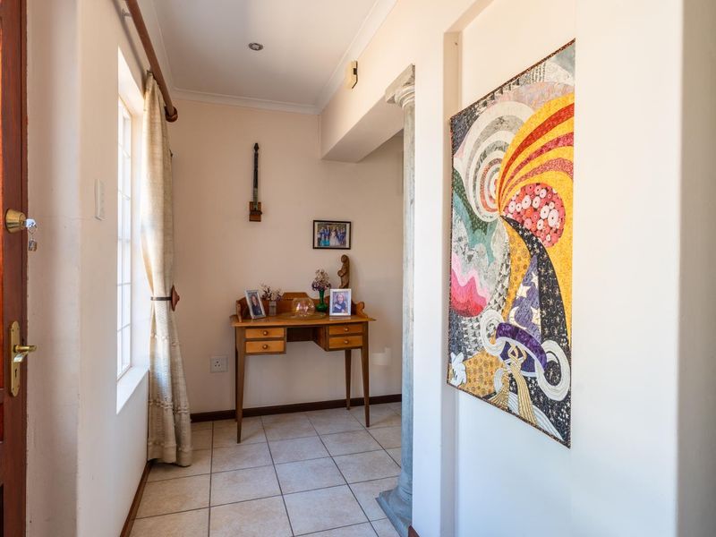 EXCLUSIVE SOLE MANDATE - UNMATCHED VALUE IN A SECURE ESTATE - Photo 4