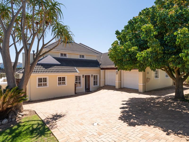 EXCLUSIVE SOLE MANDATE - UNMATCHED VALUE IN A SECURE ESTATE - Photo 2