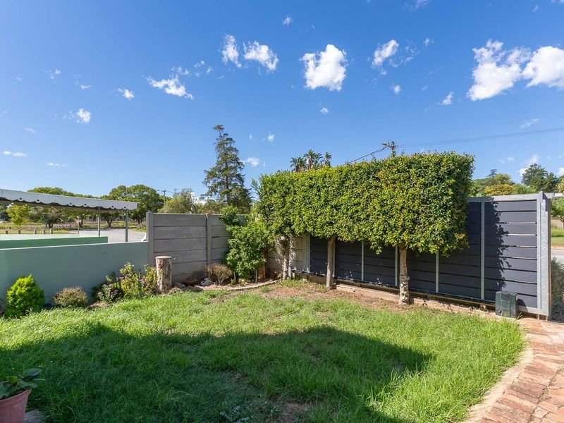 Great Address - Two Bedroom House with Spacious Rooms - Photo 2