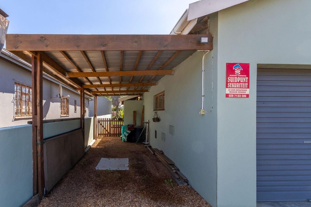 Great Address - Two Bedroom House with Spacious Rooms - Photo 3