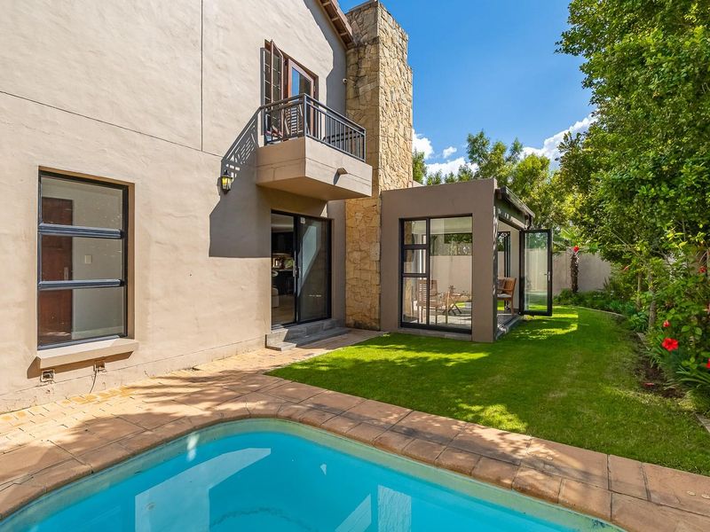 Fabulous four-bedroom family home - Photo 2