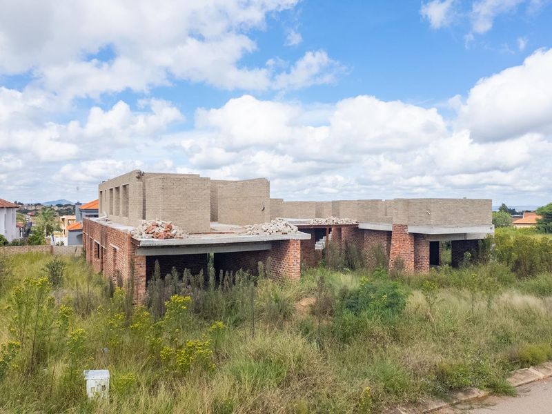 This is your chance to own a large, modern home in Serala View and finish it exactly the way you wan - Photo 10