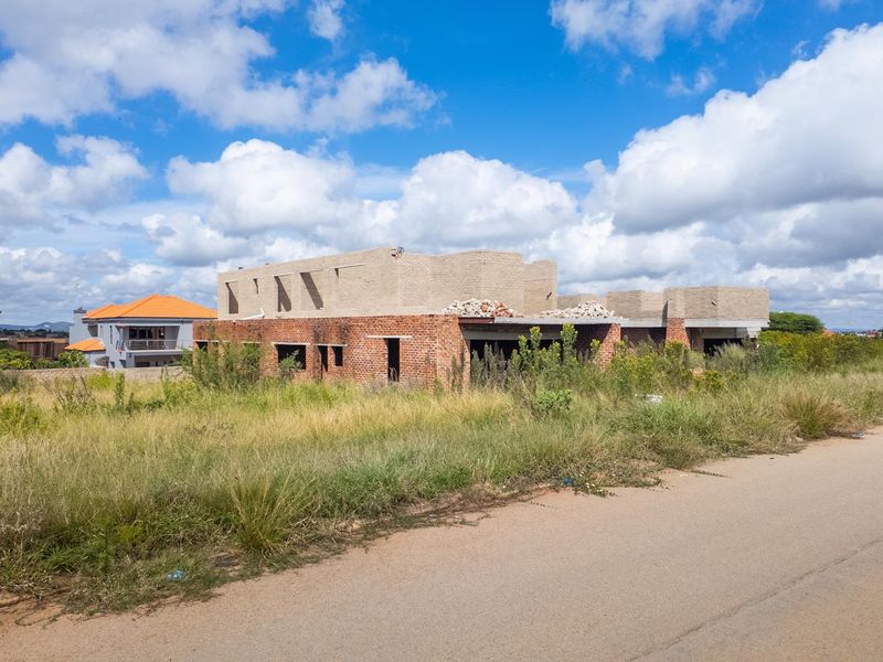 This is your chance to own a large, modern home in Serala View and finish it exactly the way you wan - Photo 8