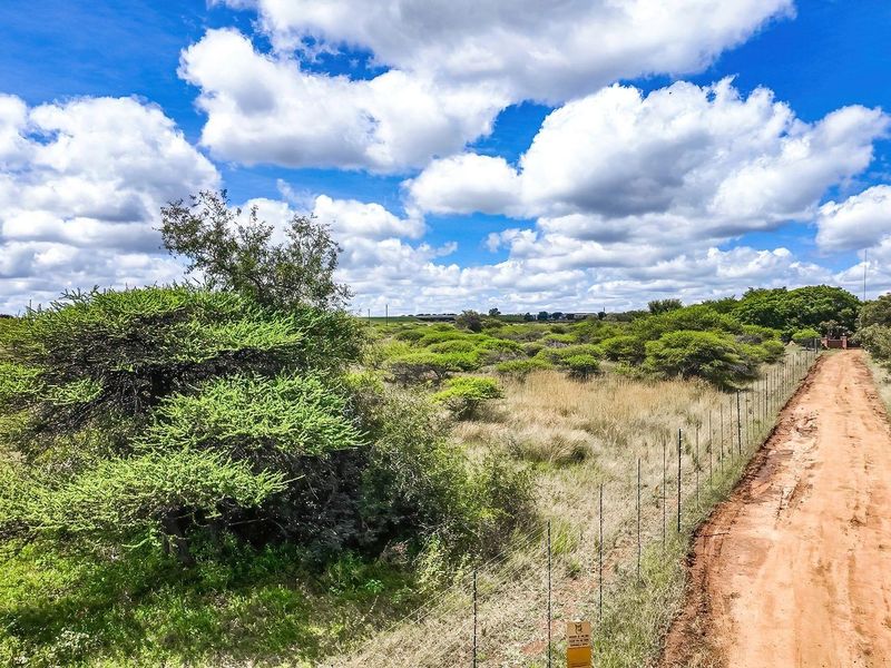 Your Blank Canvas: 4.7ha of untouched potential - Photo 5