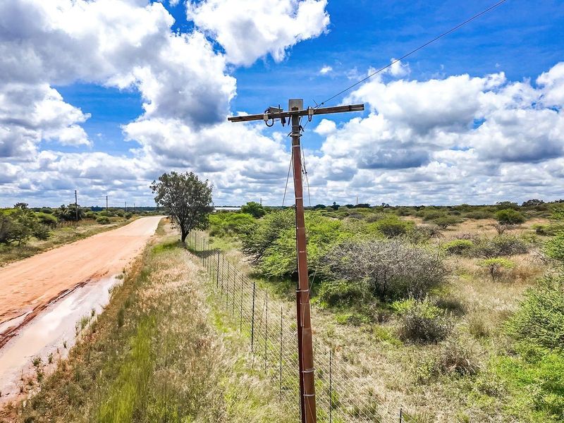 Your Blank Canvas: 4.7ha of untouched potential - Photo 6