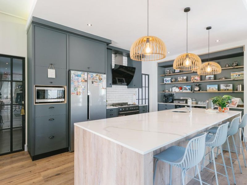 Luxury Living with Mountain Views in D’Olyfboom Hamlet - Photo 4