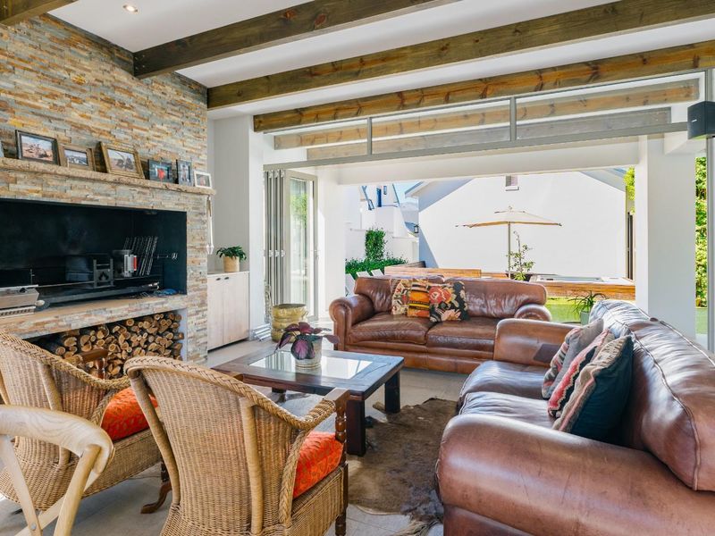 Luxury Living with Mountain Views in D’Olyfboom Hamlet - Photo 10