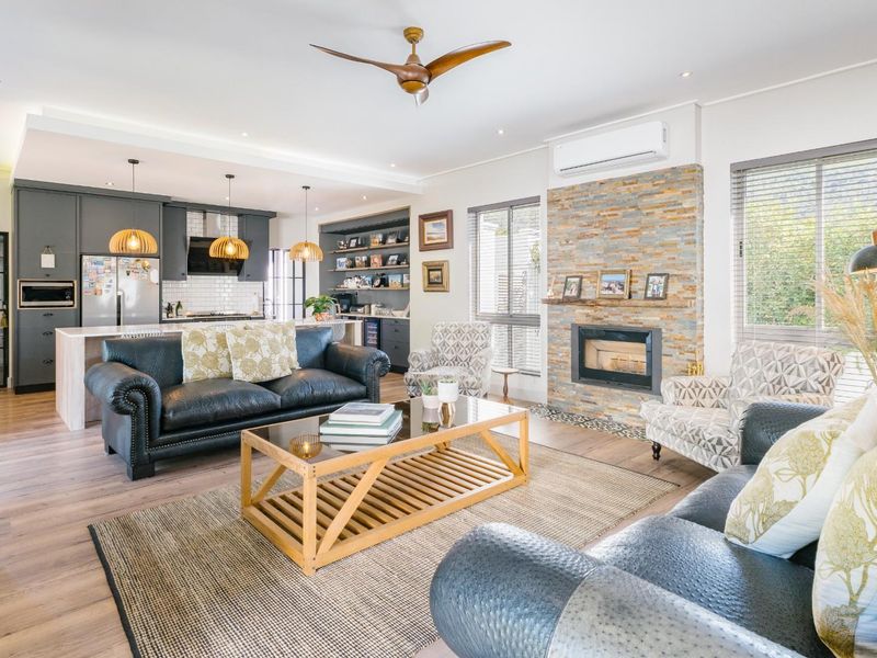 Luxury Living with Mountain Views in D’Olyfboom Hamlet - Photo 8