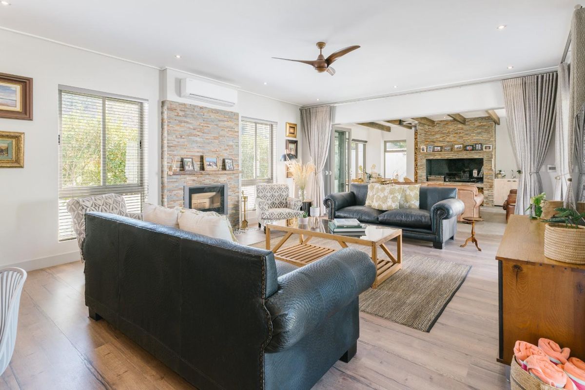 Luxury Living with Mountain Views in D’Olyfboom Hamlet - Photo 5