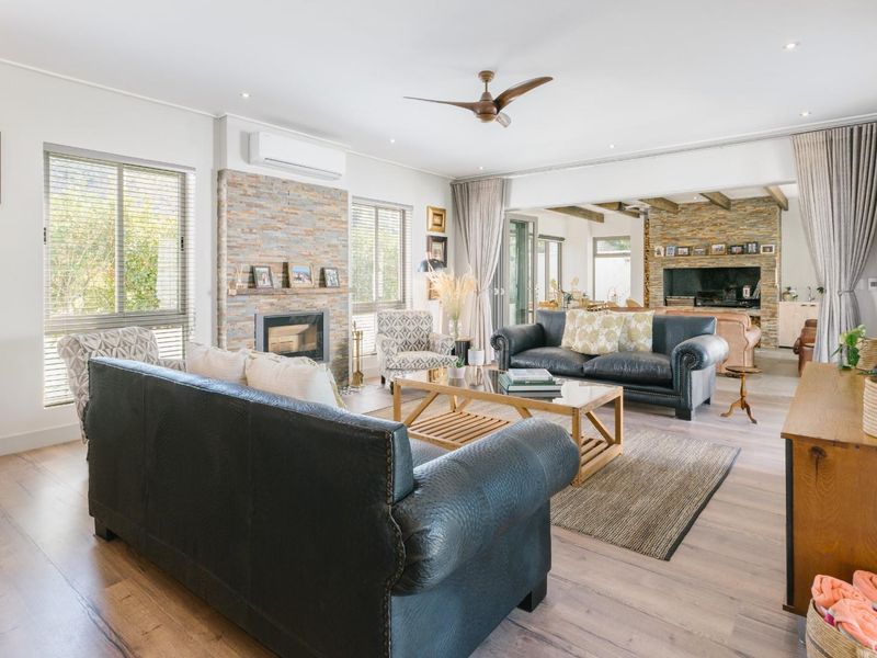 Luxury Living with Mountain Views in D’Olyfboom Hamlet - Photo 5