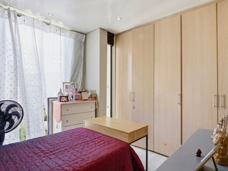 Modern 3 Bedroom Townhouse for Sale in Bryanston - Photo 8