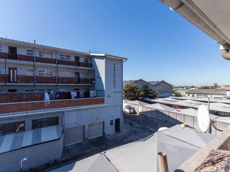 2 Bedroom Apartment (which can easily be converted into a 3-bedroom property) FOR SALE in Bellville - Photo 10