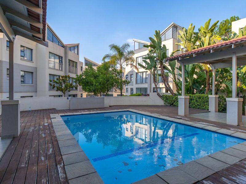 1-Bedroom Apartment for Sale in Fourways - Ideal Investment Opportunity - Photo 1