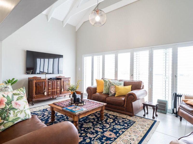 Single Storey Home In Admiral Island - Photo 10