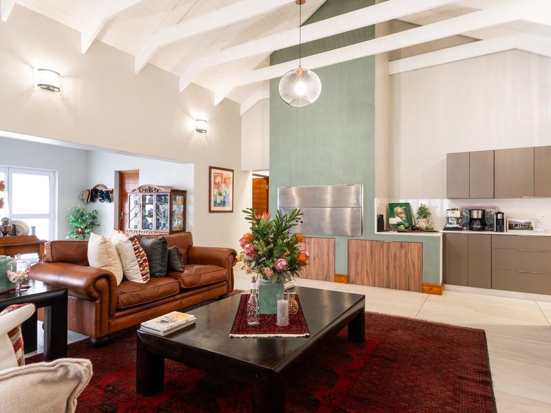 Single Storey Home In Admiral Island - Photo 8