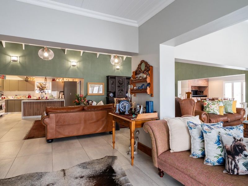 Single Storey Home In Admiral Island - Photo 4