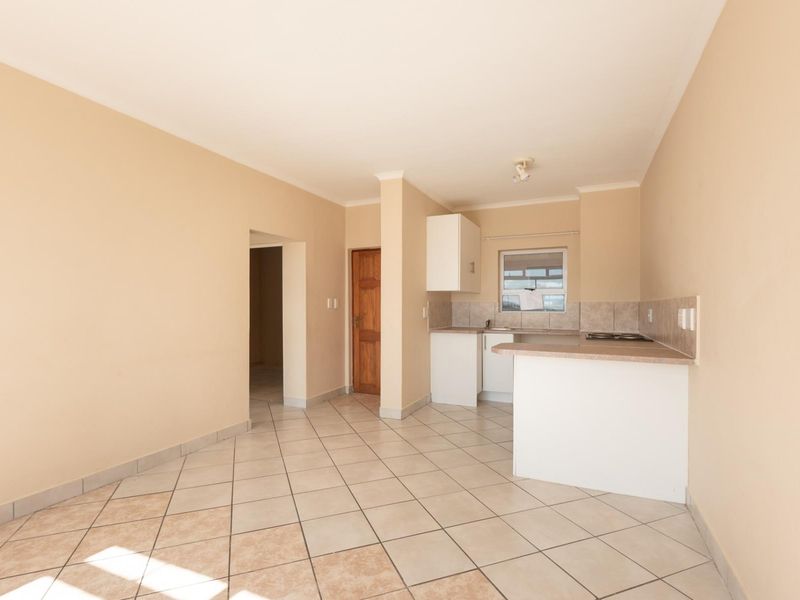 Two Bedroom Investment Apartment - Whispering Pines - Strand - Photo 7