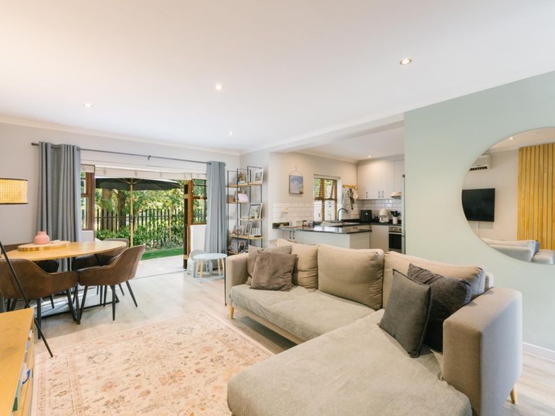 Townhouse Under Offer in Boschenmeer Golf Country Estate Paarl - Photo 3