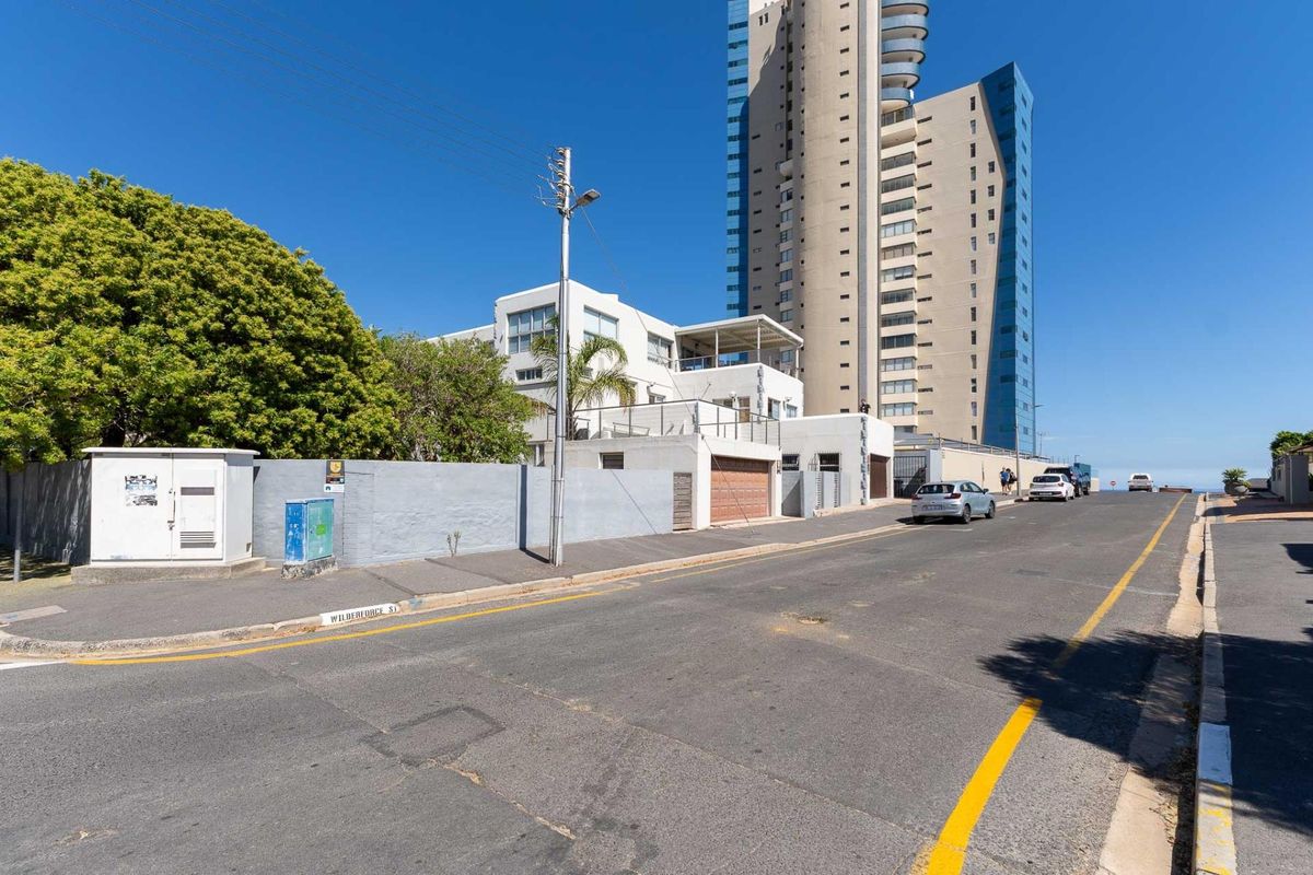 Hidden Gem with Sea and Mountain views in Strand North - Photo 5