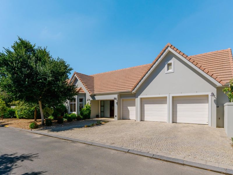 One Level Home on a corner plot - Photo 3