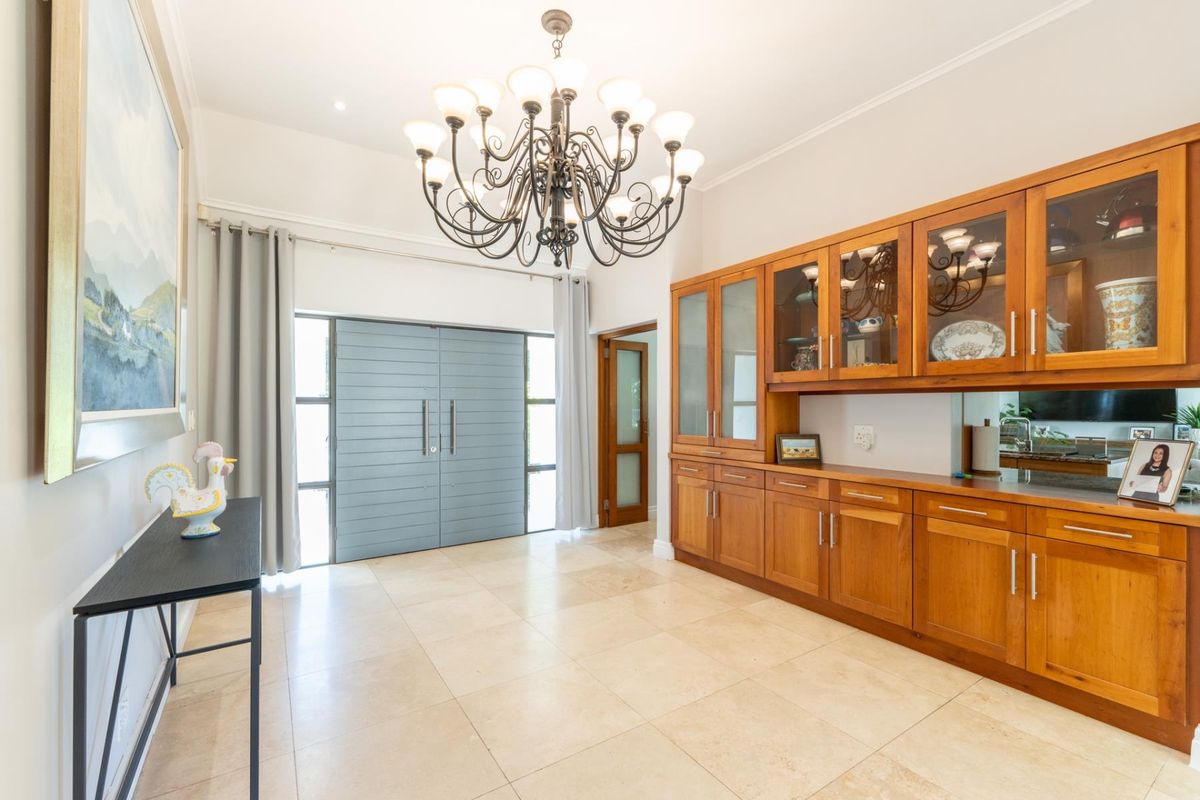 One Level Home on a corner plot - Photo 5