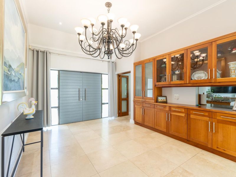 One Level Home on a corner plot - Photo 7