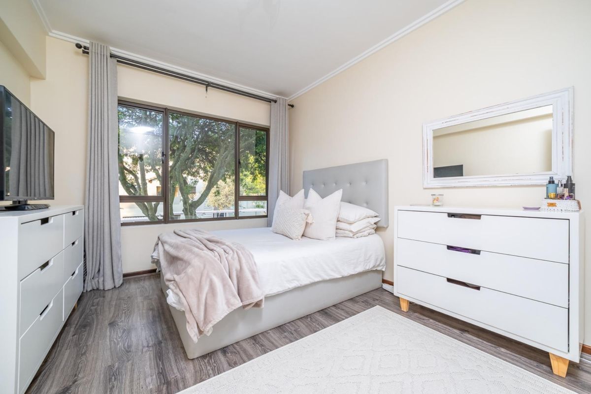 Apartment Under Offer in Bryanston Sandton - Photo 4
