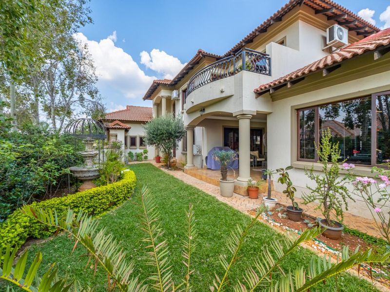 A home of thoughtful design, where quality speaks for itself. - Photo 2