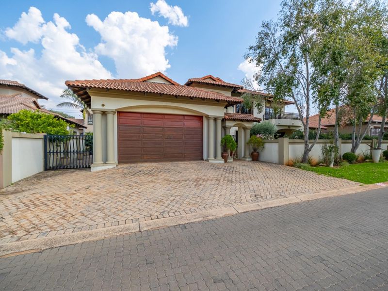 A home of thoughtful design, where quality speaks for itself. - Photo 3