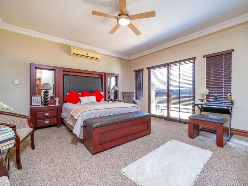 A home of thoughtful design, where quality speaks for itself. - Photo 8