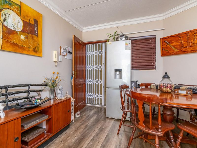 Modern 1-Bedroom Apartment in Secure Ferngate Complex - Dainfern - Photo 6