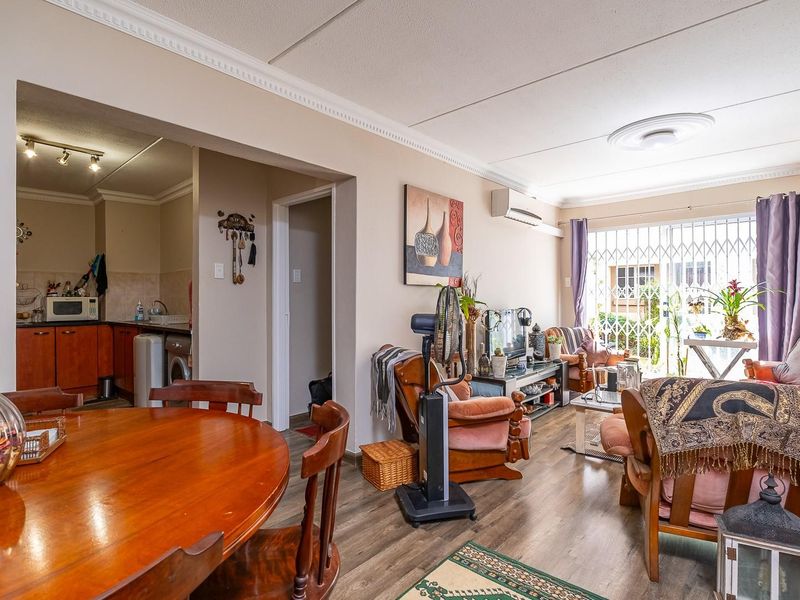 Modern 1-Bedroom Apartment in Secure Ferngate Complex - Dainfern - Photo 7