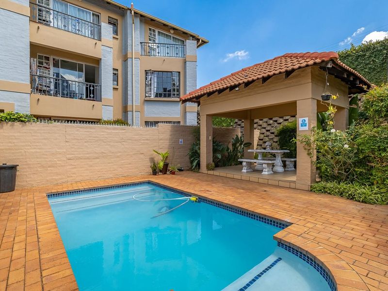 Modern 1-Bedroom Apartment in Secure Ferngate Complex - Dainfern - Photo 3