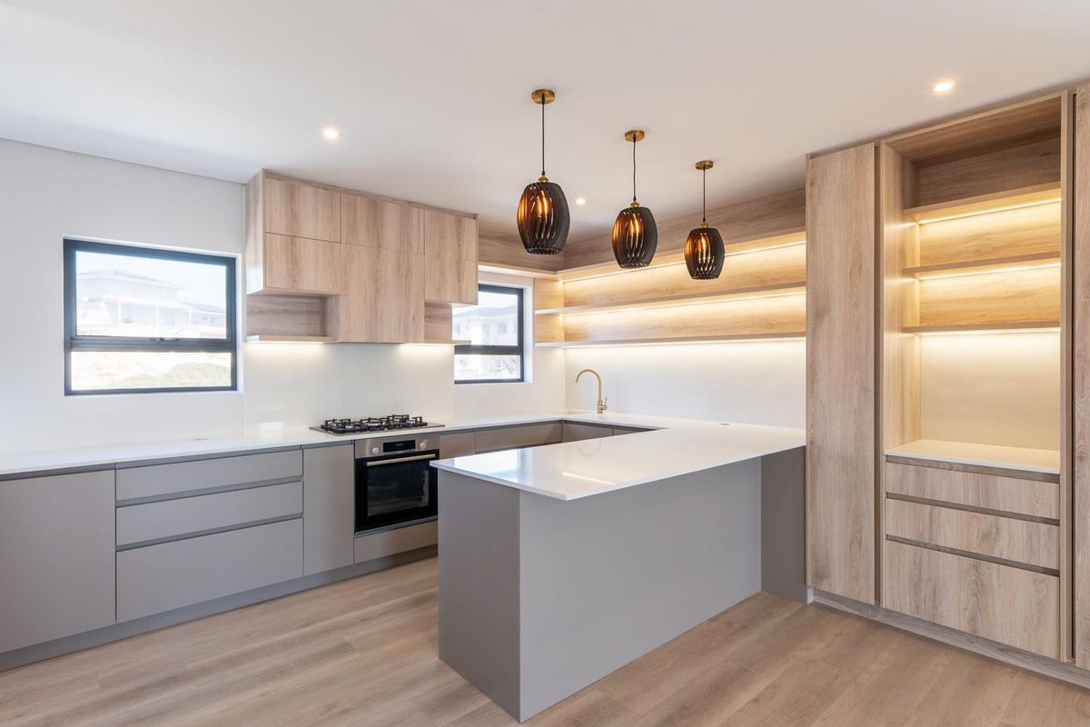 3 Bedroom Home in Leisure Views - One of the Largest Stand in the Estate | No Transfer Duty - Photo 5