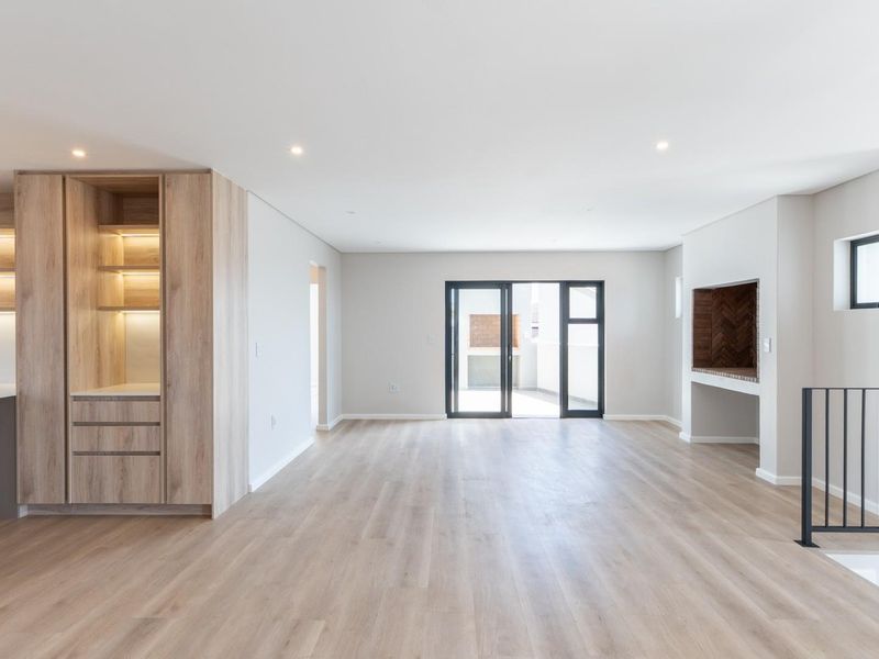 3 Bedroom Home in Leisure Views - One of the Largest Stand in the Estate | No Transfer Duty - Photo 10