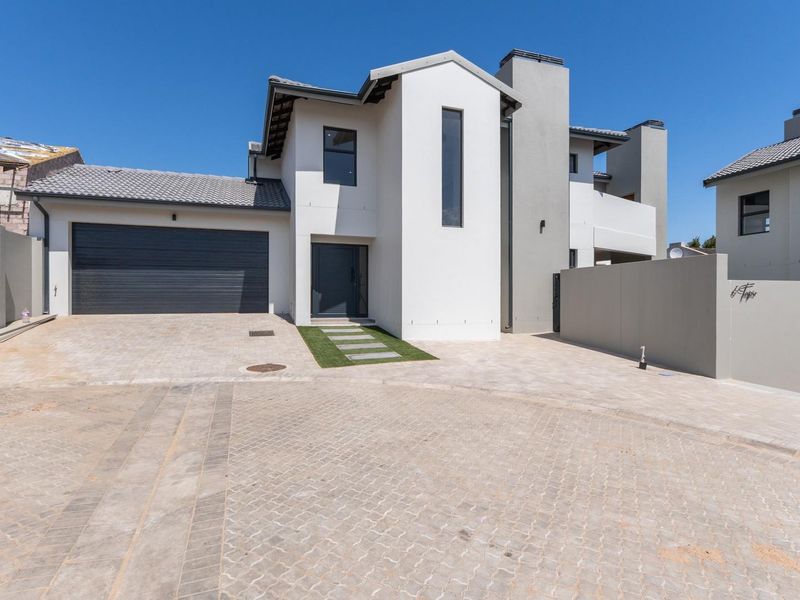 3 Bedroom Home in Leisure Views - One of the Largest Stand in the Estate | No Transfer Duty - Photo 1