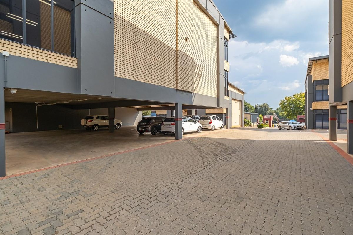 Modern Office Suites | Versatile and Prime Location - Photo 4